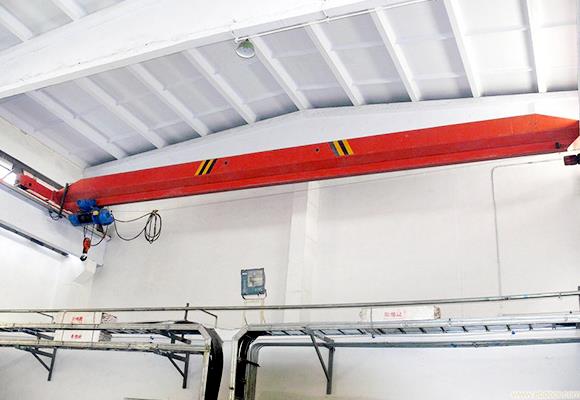 Pont roulant à poutre simple de type LDP récemment utilisé à vendre